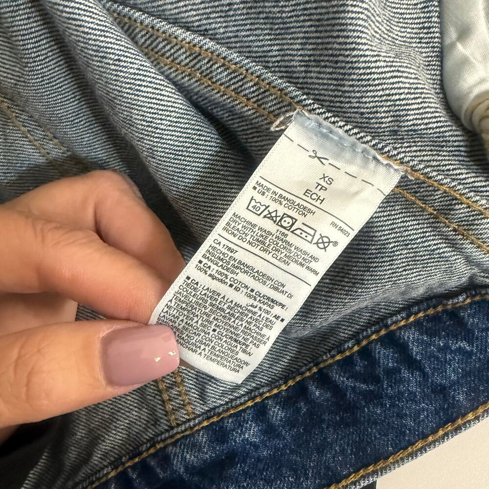 Old Navy Women's Size XS Denim Cropped Button Up Jacket #3280 - Picture 8 of 10